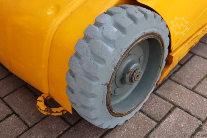 굴절식 텔레스코픽 작업 플랫폼 Haulotte Star 10AC As- Is, Electric, 10m Working Height, 3m