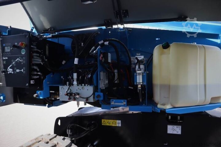 Telescopic boom lift Genie S65XC Trax Valid inspection, *Guarantee! Diesel, 4