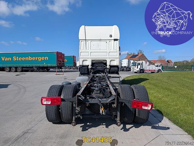 带驾驶室的底盘 DAF XF 440