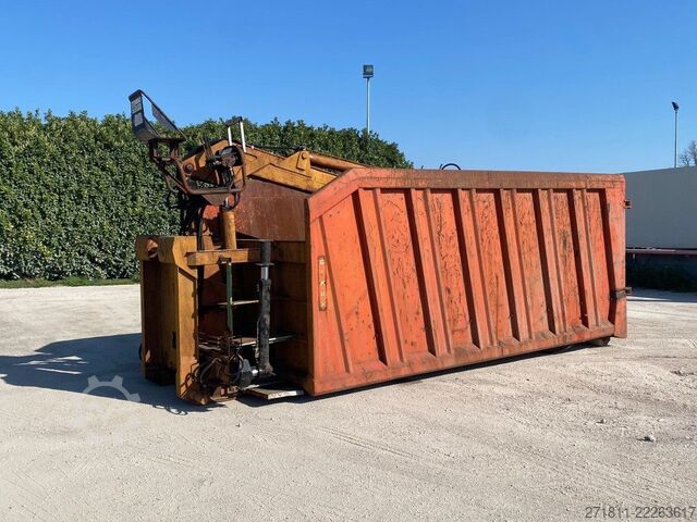 Thùng chứa roll-off  CONTAINER SCARRABILE USATO A CIELO APERTO CON GRU