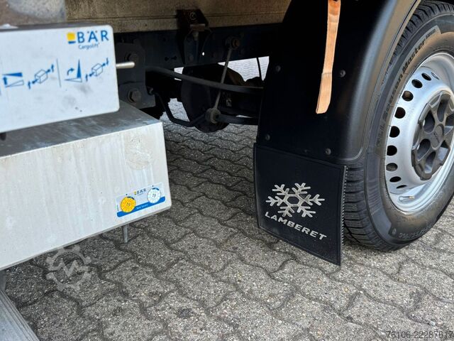 Izotermiczny van chłodnia IVECO Daily 35S14 Hi-Matic Tiefkühlkoffer mit LBW