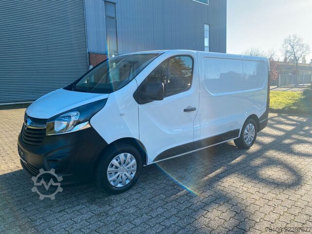 Furgon blaszak OPEL Vivaro B Kastenwagen L1H1  2,7t*Ahk*90 tkm *