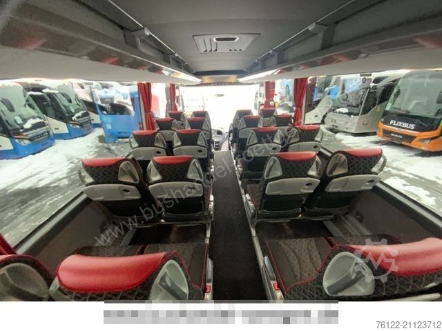 Diaľkový autobus SETRA S 517 HD/Tourismo/Travego/R08