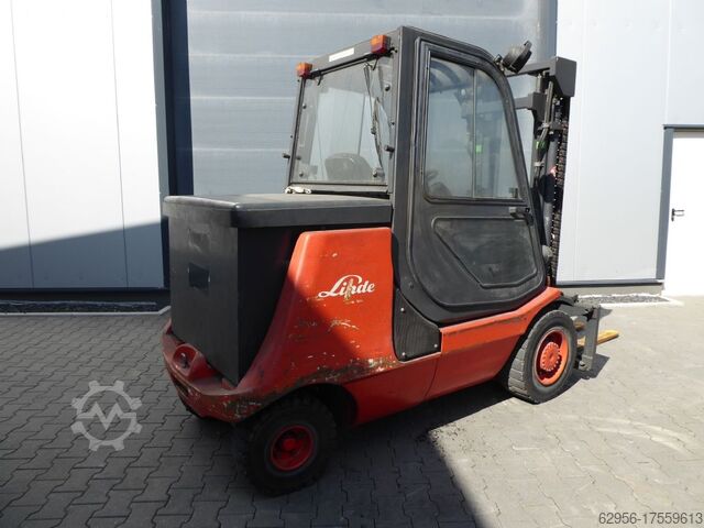 Stivuitor electric cu 4 roți Linde E40P