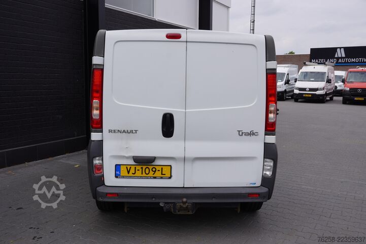 Carrinha de tejadilho alto Renault Trafic 2.0 dCi T29 | Airco | Trekhaken | €2.950...