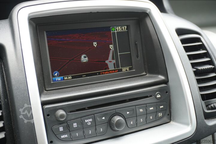 Carrinha de tejadilho alto Renault Trafic 2.0 dCi T29 | Airco | Trekhaken | €2.950...