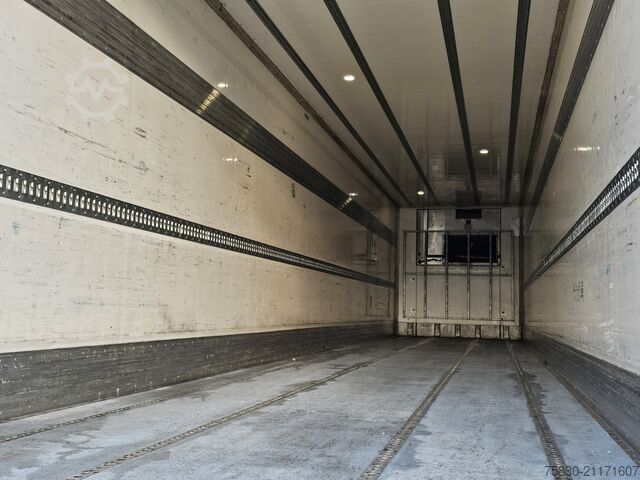 Transport réfrigéré/congélé Vedecar LPRS 24 / LIFT AXLE / THERMO KING / TAIL LIFT
