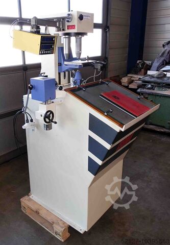 Digitálny profilový projektor Isoma M 119 N