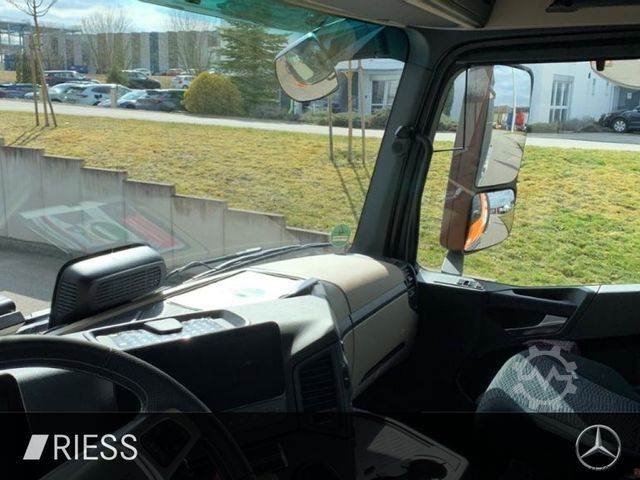 Kroklastbil MERCEDES-BENZ Arocs 2551 L Abrollkipper mit HAD, gelenkter lif