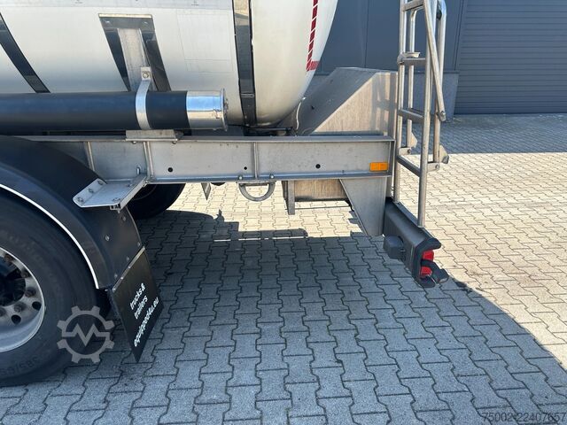 푸드 탱커 Van Hool FOOD / RVS chassis / empty weight: 5.860kg / 29...