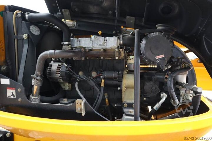 Nền tảng làm việc bằng kính thiên văn có khớp nối Manitou 160ATJ Diesel, 4x4x4 Drive, 16m Working Height, 8.