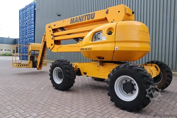 Nền tảng làm việc bằng kính thiên văn có khớp nối Manitou 160ATJ Diesel, 4x4x4 Drive, 16m Working Height, 8.