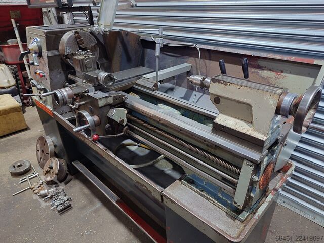车床（普通车床） Colchester Master 2500