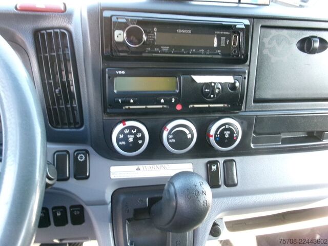 شاحنة مشروبات FUSO Canter 9C18*LBW*3,3 to NL*2x AHK*Automatik*Klima