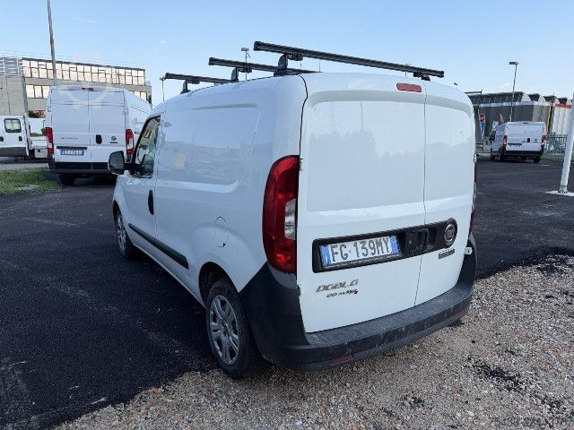 Pielāgota furgonete Fiat Doblo Cargo 2015 - Doblo cargo 1.3 mjt 16v SX 95cv