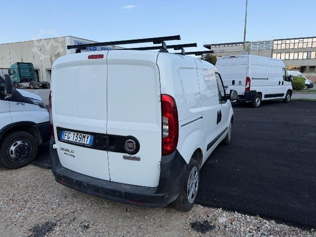 Pielāgota furgonete Fiat Doblo Cargo 2015 - Doblo cargo 1.3 mjt 16v SX 95cv