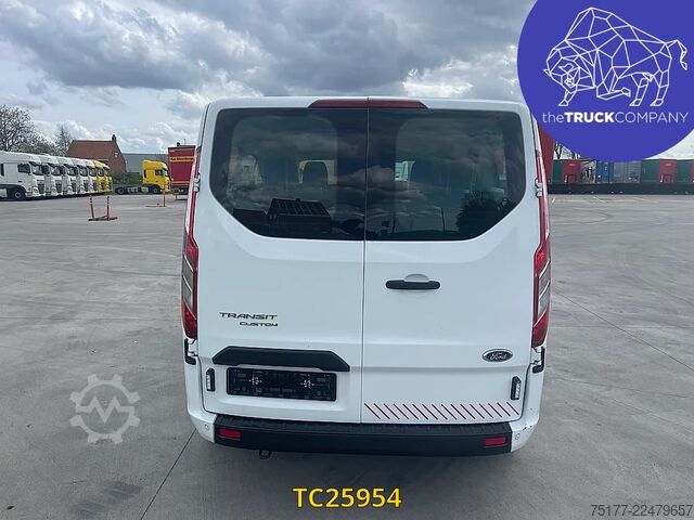 Passenger transportation Ford Transit CUSTOM 2.0 TDCI - 9 SEATS - AUTOMATIC -...