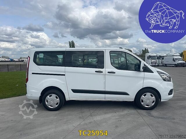 Passenger transportation Ford Transit CUSTOM 2.0 TDCI - 9 SEATS - AUTOMATIC -...