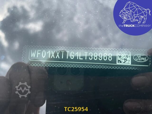 Passenger transportation Ford Transit CUSTOM 2.0 TDCI - 9 SEATS - AUTOMATIC -...