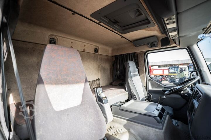 Box body RENAULT PREMIUM 370 DCI + CHEREAU (isolé)