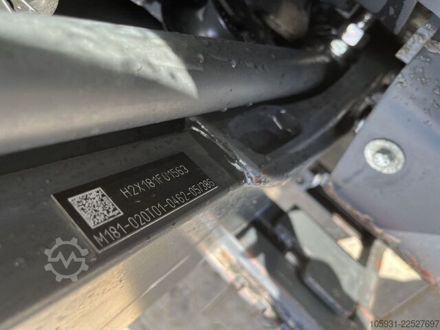 Forklift listrik 3 roda Linde E12-02