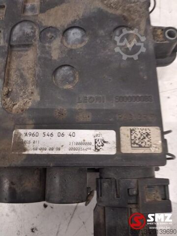Sikringsboks Mercedes Occ zekeringskast Mercedes Actros MP4 A9605460640