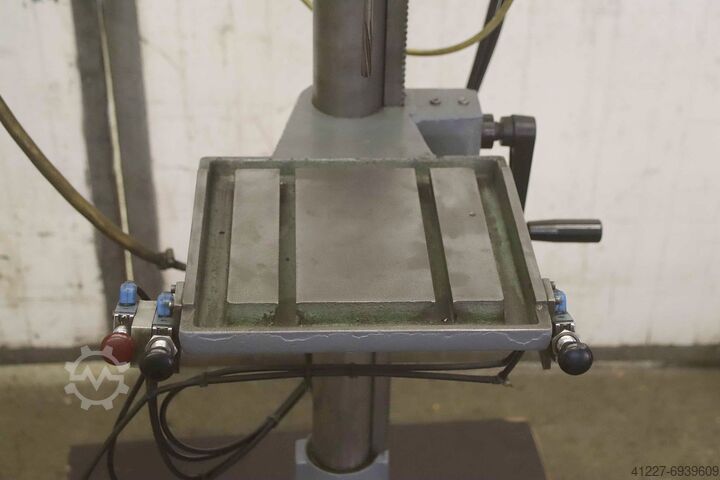 MK2 pīlāru urbšanas iekārta Flott SB 15ST