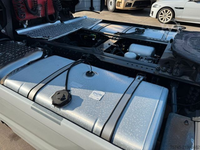 หัวลากปริมาตร IVECO S-WAY 530 * RETARDER * 2 X TANK * ACC * WENIG KM