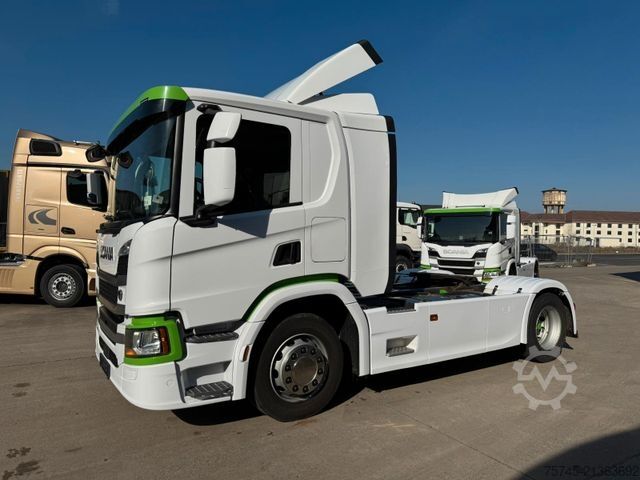 Tractor estándar SCANIA P 450 * RETARDER * FLACHDACH * STANDHEIZUNG *3 X