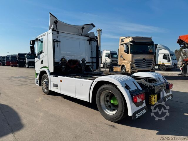 Tractor estándar SCANIA P 450 * RETARDER * FLACHDACH * STANDHEIZUNG *3 X