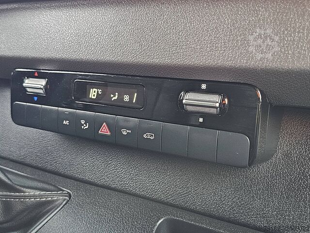 ऊंची छत वाला स्टेशन वैगन MERCEDES-BENZ SPRINTER 311 L2H2 RWD Mbux Airco!