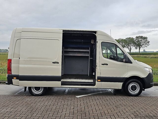 ऊंची छत वाला स्टेशन वैगन MERCEDES-BENZ SPRINTER 311 L2H2 RWD Mbux Airco!