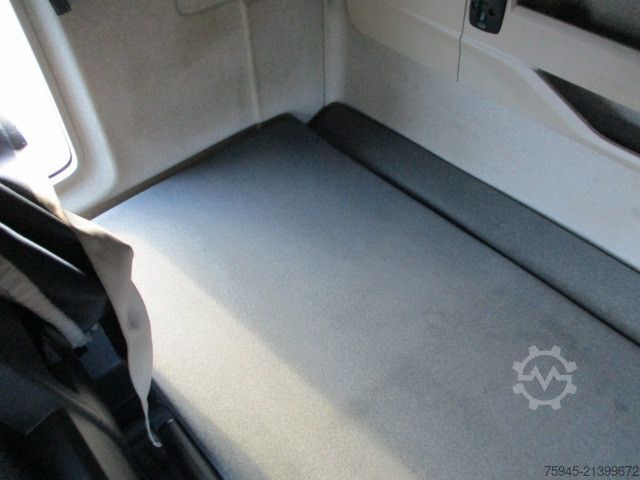 Trak rata dengan terpal MAN TGM 18.320, LBW BÄR, TÜV bis 04/2027