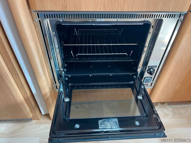 Daļēji integrēta kemperis HOBBY 750 GLE - Einzelbetten - Sat/TV - Solar - Klima