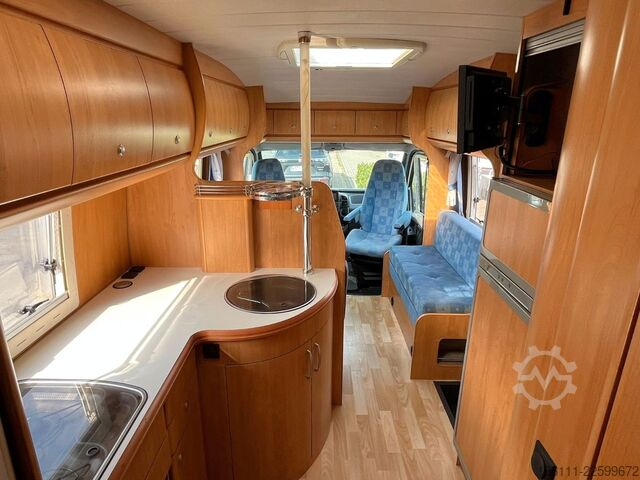 Напівінтегрований кемпер HOBBY 750 GLE - Einzelbetten - Sat/TV - Solar - Klima