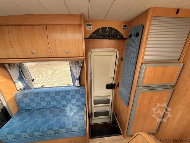 Напівінтегрований кемпер HOBBY 750 GLE - Einzelbetten - Sat/TV - Solar - Klima