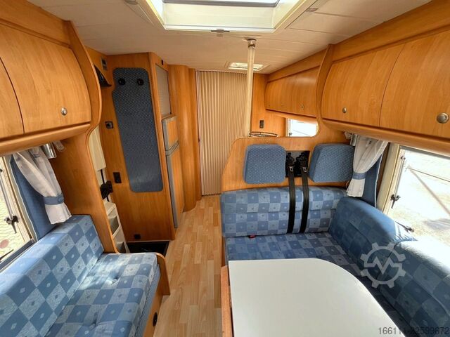 Напівінтегрований кемпер HOBBY 750 GLE - Einzelbetten - Sat/TV - Solar - Klima