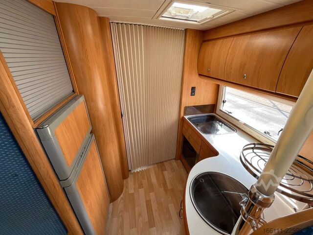 Напівінтегрований кемпер HOBBY 750 GLE - Einzelbetten - Sat/TV - Solar - Klima