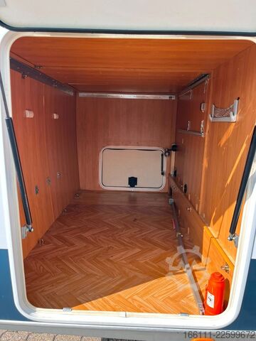 Напівінтегрований кемпер HOBBY 750 GLE - Einzelbetten - Sat/TV - Solar - Klima