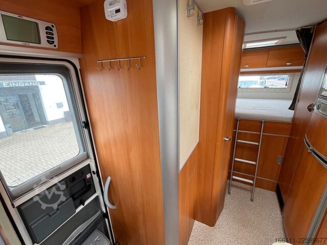 Альковний автокемпер LAIKA Ecovip 9 - Festbett - - Solar - Klima