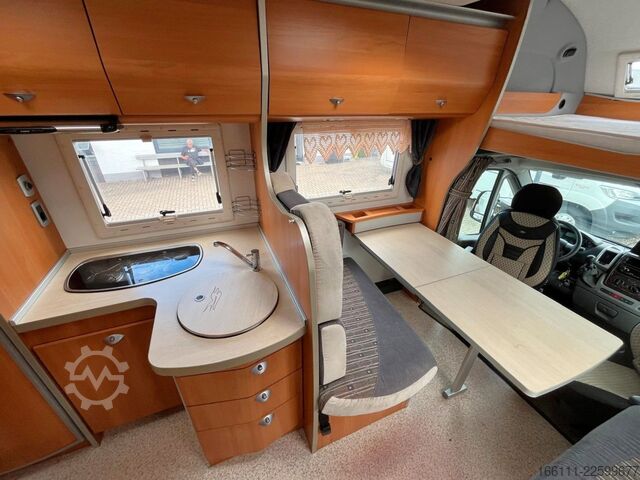 Альковний автокемпер LAIKA Ecovip 9 - Festbett - - Solar - Klima