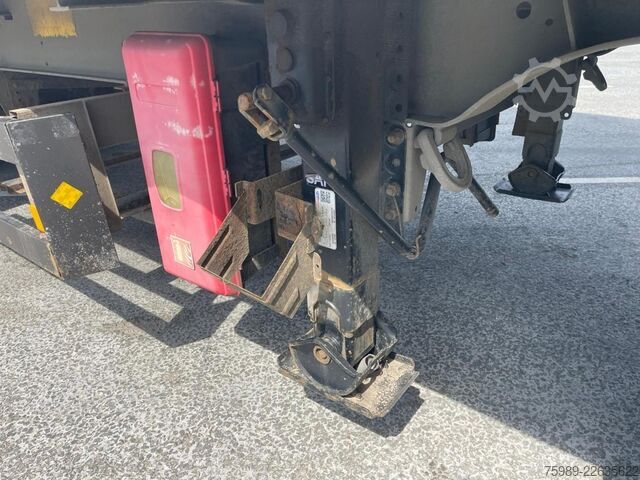 Koffer Schmitz Cargobull SAF AXLES, DISC BRAKES, VERY GOOD TIRES