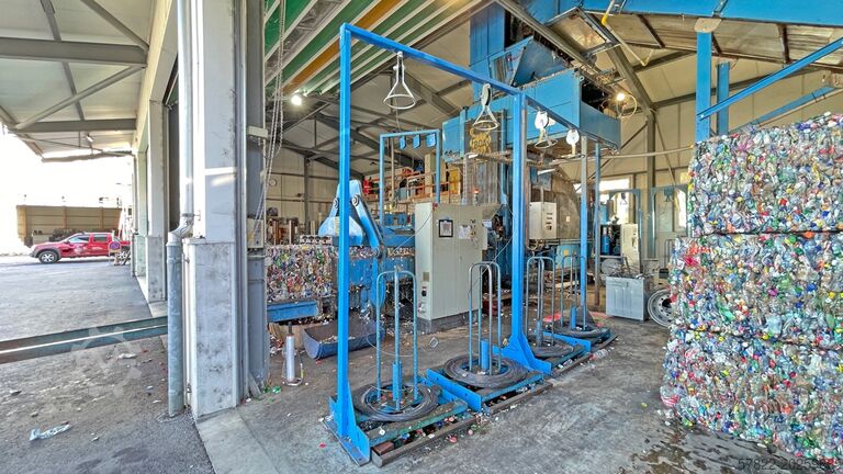 Πλήρης γραμμή πρέσας PET 2040 με μεταφορική ταινία, ισιωτή PET και σύστημα PSS BOA PET Recyclinganlage