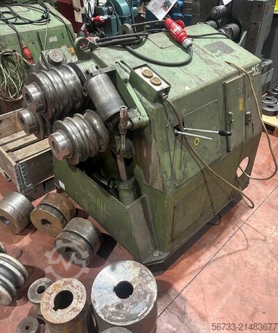 Stroj za upogibanje profilov ROUNDO R3