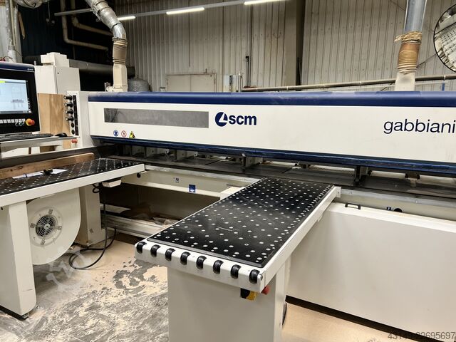 Plattuppdelningssåg med lyftbordsmatning SCM Gabbiani ST 115