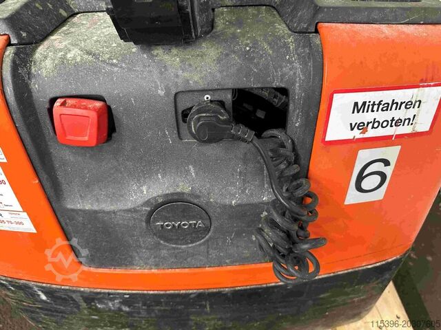 Stivuitor de paleți Toyota HWE 100 - NO RUNNER !!! - NICHT FAHRBEREIT !