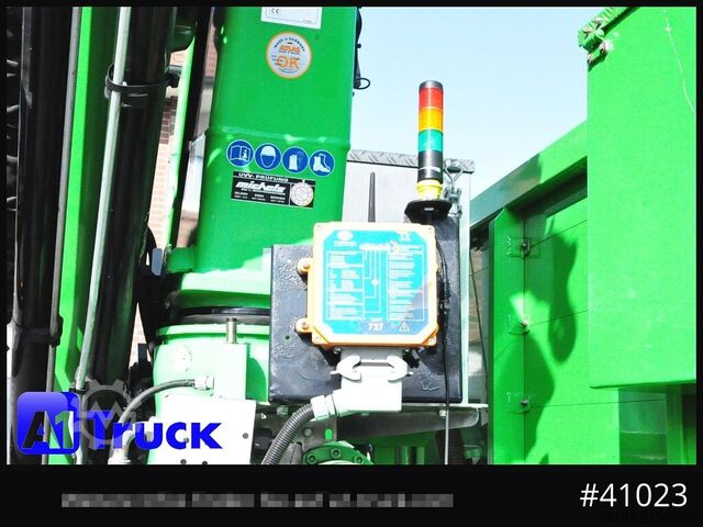 Tipper truck MAN TGS 26.460 LL  Kipper Kran Funk Lenkachse,