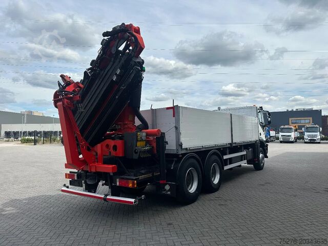 Camião-grua Iveco Trakker 360 6x4 Palfinger PK 33002-EH E + Fly J...
