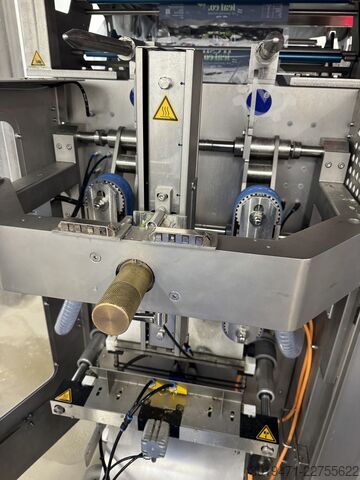 2 dây chuyền đóng gói, trước đây dùng để đóng gói rau salad Multipond, GIC, VH packing Packing lines