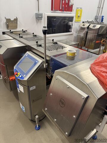 2 dây chuyền đóng gói, trước đây dùng để đóng gói rau salad Multipond, GIC, VH packing Packing lines